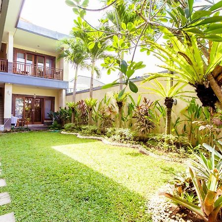 Sakura Guest House Canggu Extérieur photo