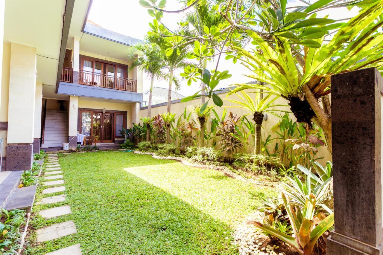 Sakura Guest House Canggu Extérieur photo